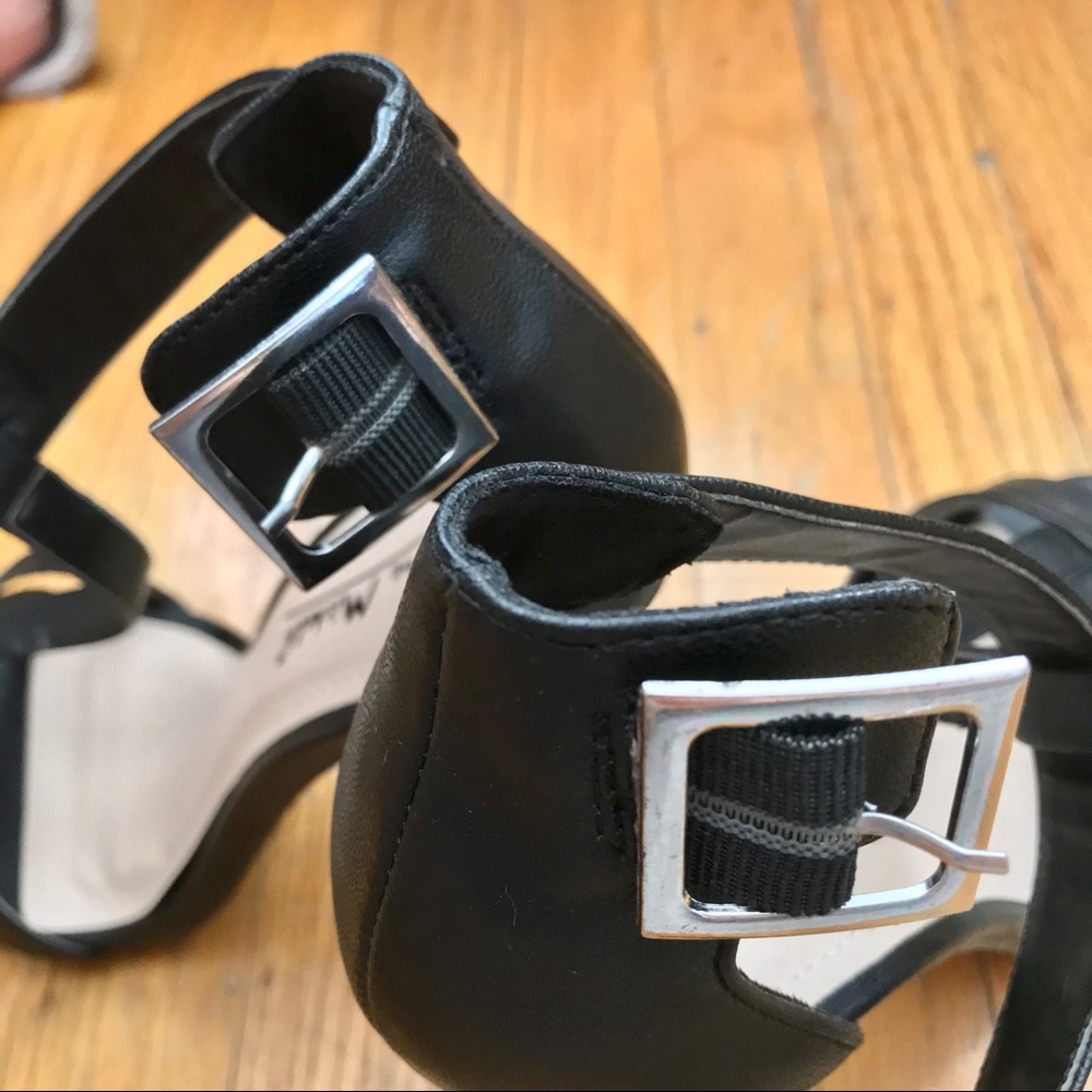 Shoes - Picture 7 of 11